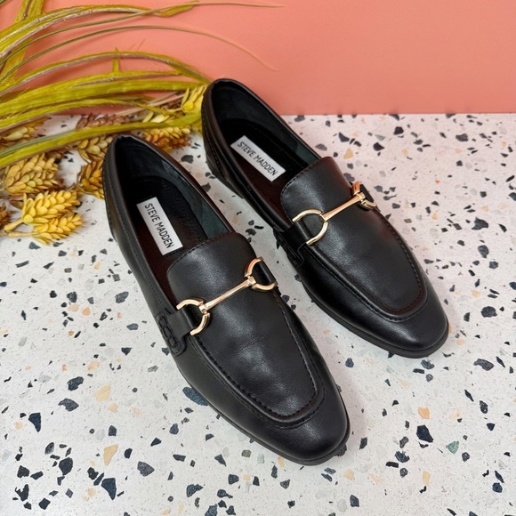 Steve Madden Shoes - NEW Steve Madden Carrine Black Horsebit Women’s Leather Slip On Loafers Sz 7.5